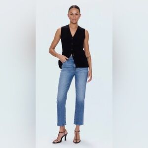 Classic Straight Leg Jeans in Light Blue capri